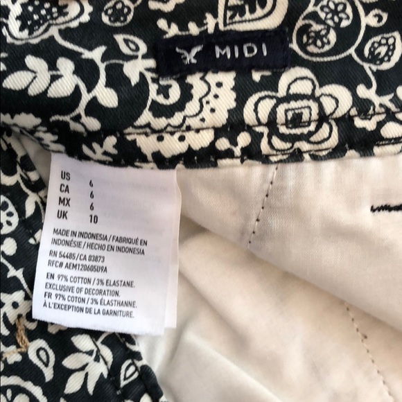 American Eagle Midi 4” Shorts EUC - Picture 4 of 4